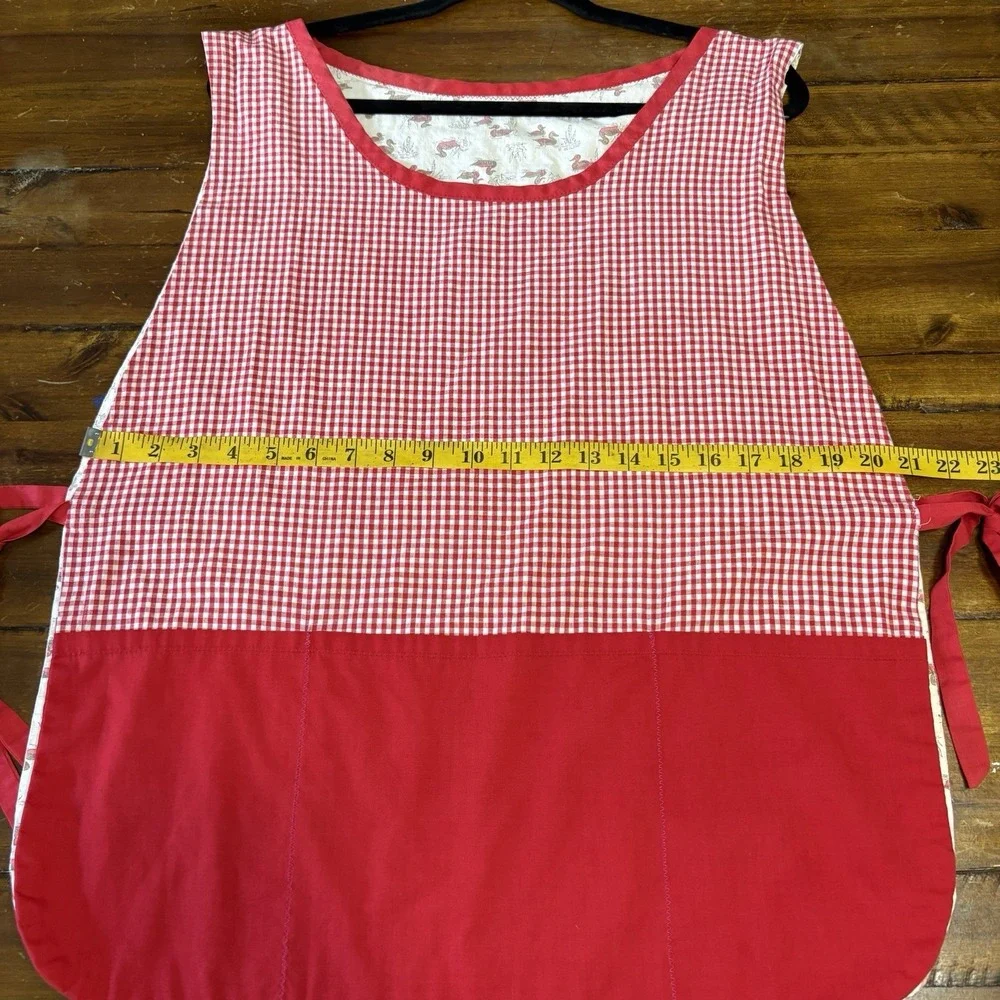 Vtg Handmade Full Apron Ducks Reversible Pockets CottageCore Granny Trad-Wife